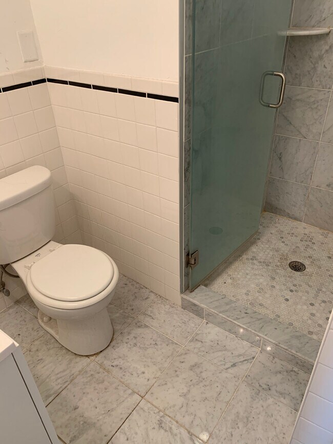 Building Photo - 349 Commonwealth Ave