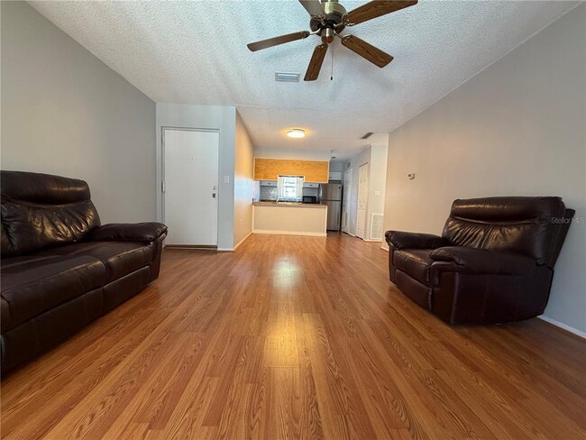 Foto del edificio - 1140 83rd Ave N