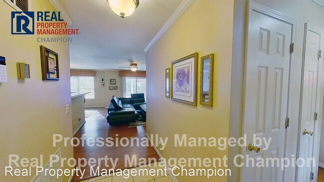 Building Photo - 1406 Willoughby Park Ct