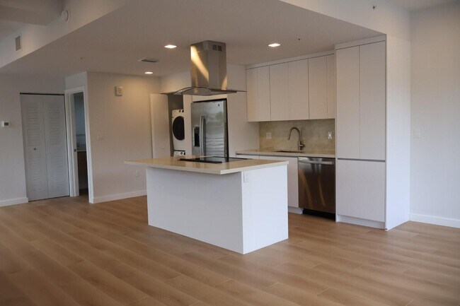 Foto del edificio - 1376 SW 4th St