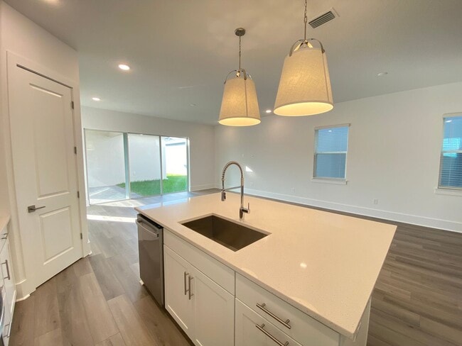 Foto del edificio - 12668 Clear Sapphire Dr