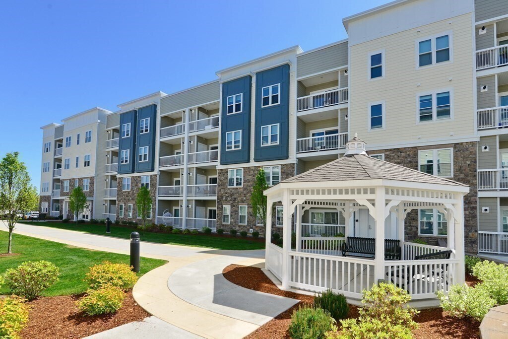 120 University Ave Unit 2312, Westwood, MA 02090 Condo for Rent in Westwood, MA