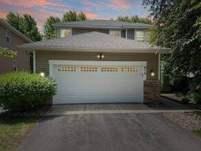 Building Photo - 815 Newberry Ln
