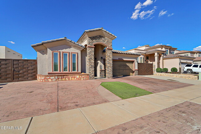 Building Photo - 14805 Holly Springs