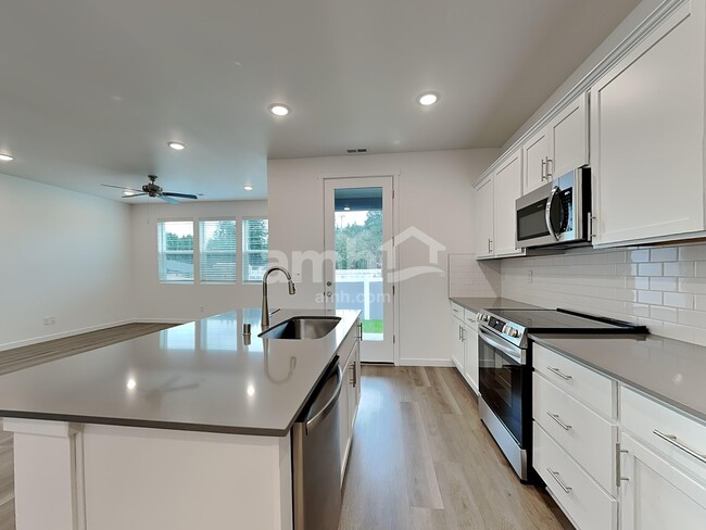 Foto del edificio - 5036 Washington St SE