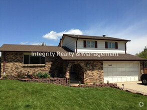 Building Photo - 13637 Pisces Ct