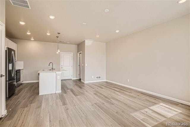Building Photo - 1873 S Poplar Ct