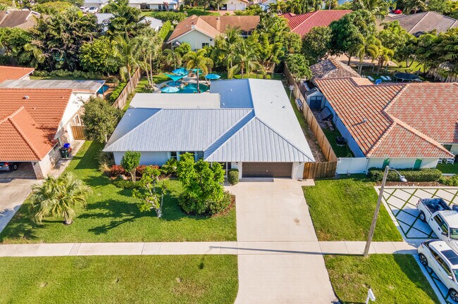 Foto del edificio - 1560 SW 16th St