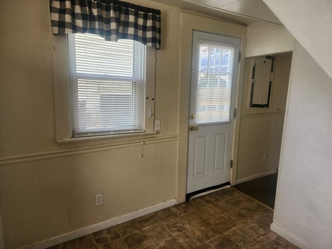 Building Photo - 1726 Ridge Ave