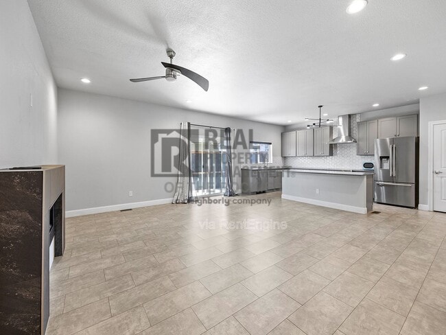 Building Photo - 1504 60th Ave