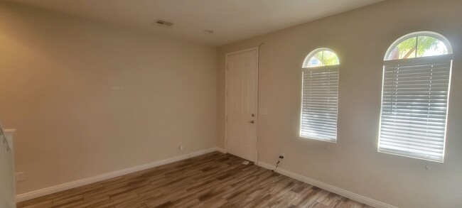 Foto del edificio - Executive Living in SW Las Vegas, 4 bedroo...
