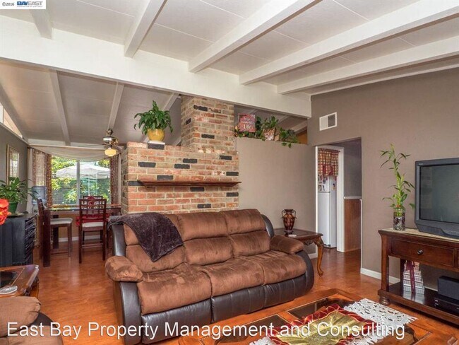Building Photo - 3 br, 2 bath House - 27558 Cliffwood Ave