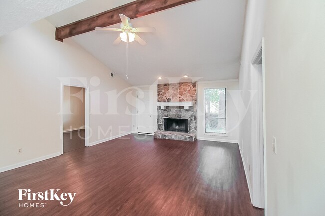 Building Photo - 205 Lanyard Loop