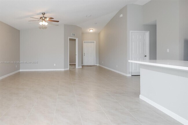 Foto del edificio - 1681 SE Mariner Ln