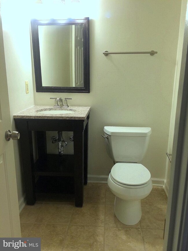 Foto del edificio - 8543 Harvest View Ct