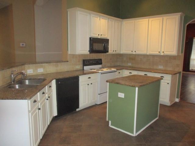 Building Photo - 4420 Ruth Borchardt Dr