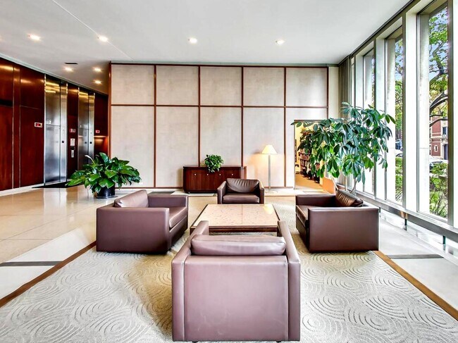 Foto del edificio - 3550 N Lake Shore Dr