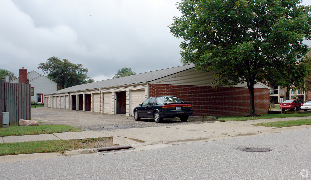 Building Photo - Debo Properties North Canton