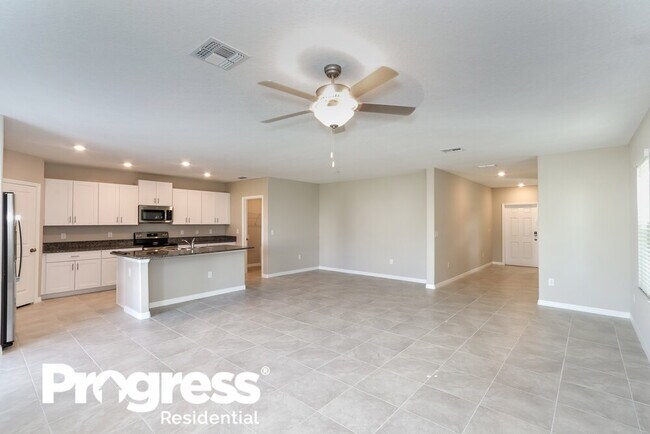 Foto del edificio - 2228 Treesdale Ave