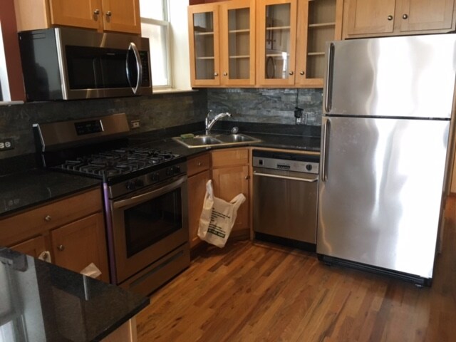 Foto del edificio - 2368 N Elston Ct