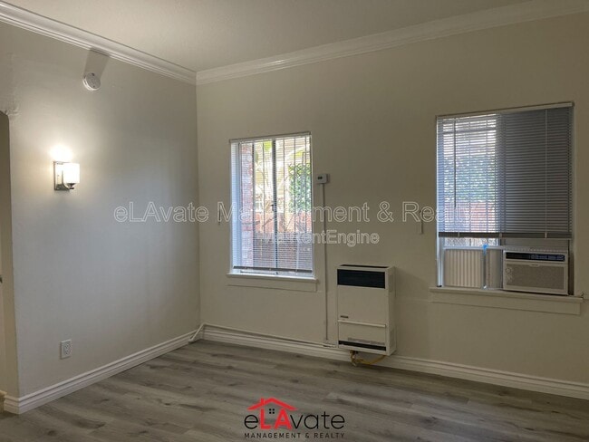 Foto del edificio - 832 S Fedora St