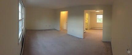 Building Photo - 41 Brewster Rd