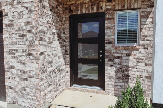 Building Photo - 8598 Blueberry Ash St