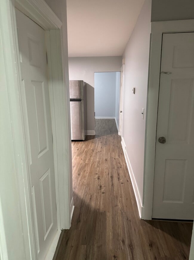 hall - 3 Worcester St