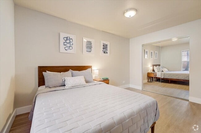Interior Photo - Eleven13