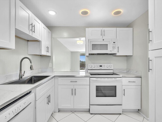 Foto del edificio - 6161 NW 2nd Ave
