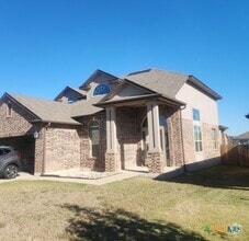 Building Photo - 1407 Amber Dawn Dr