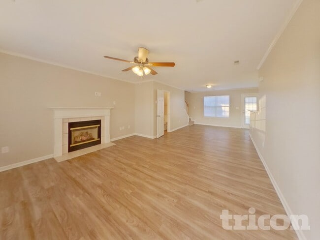 Foto del edificio - 6503 Sunman Rd