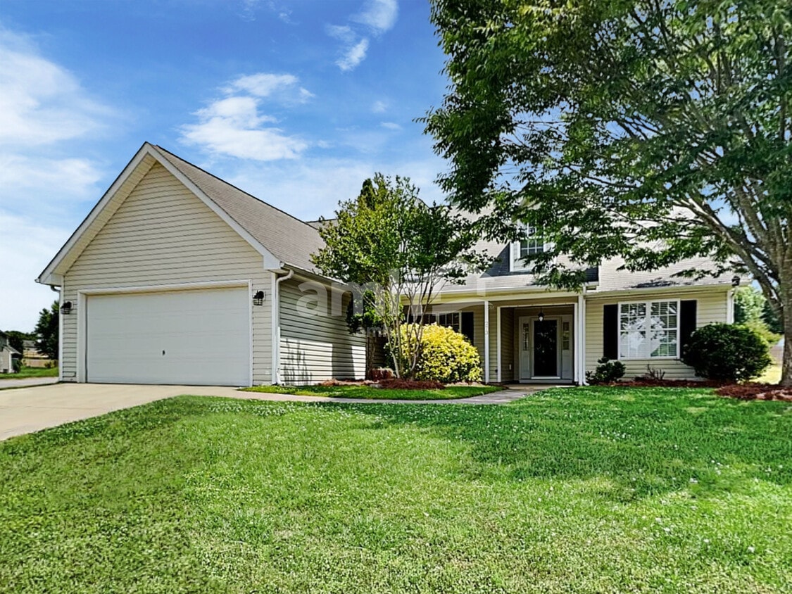 Foto principal - 273 Stone Meadow Ct