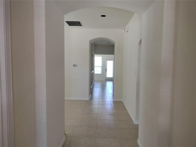 Building Photo - 5551 Twin Rivers Ln