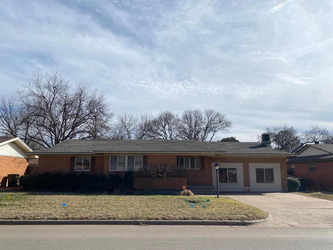 Primary Photo - 4911 Lake Park Dr