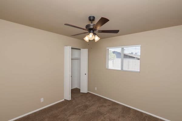Building Photo - 517 S Pioneer