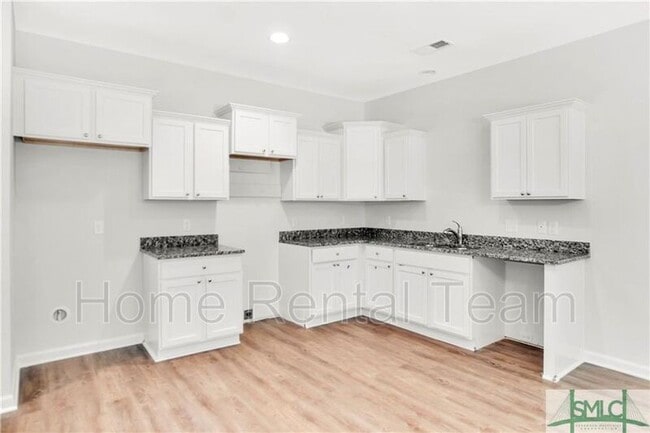 Building Photo - 35 Lawley Ct