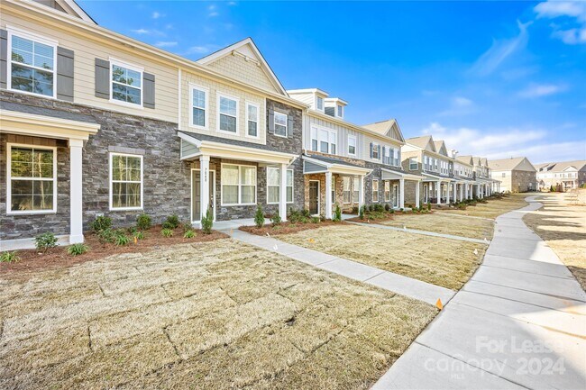 Building Photo - 7848 Nelson Rd