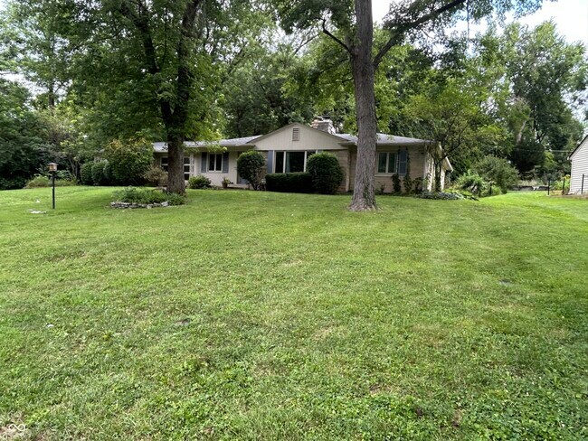 Foto del edificio - 5648 Rolling Ridge Rd