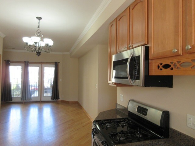 Foto del edificio - 4904 N Drake Ave