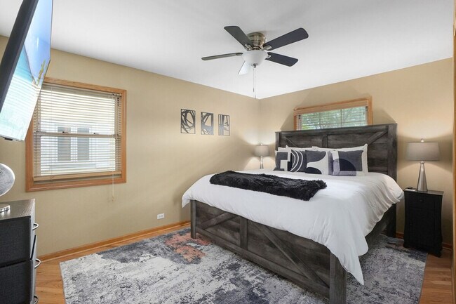 Foto del edificio - 255 Banbury Ave