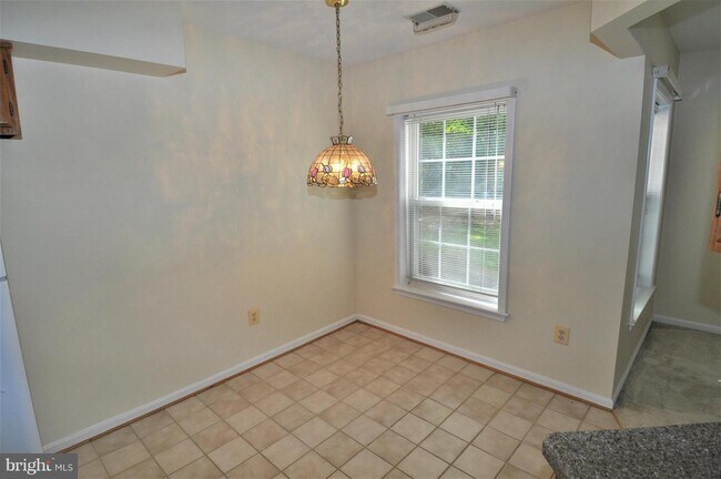 Building Photo - 315D Laurel Woods Dr