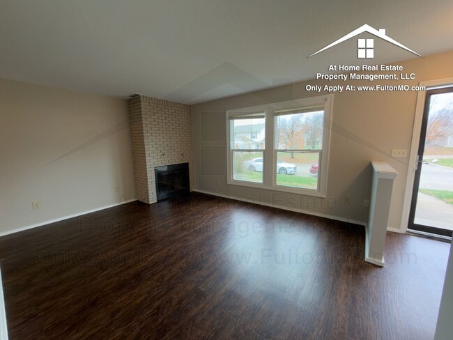 Building Photo - 1822 Springdale Ct