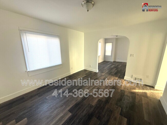 Foto del edificio - 7019 W Burleigh St