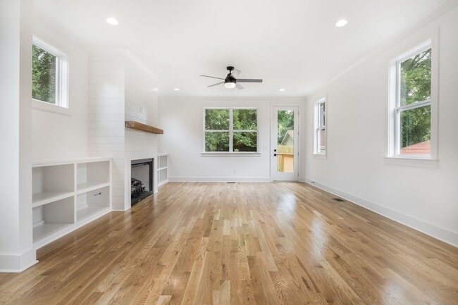 Building Photo - 111 Sadler Ct