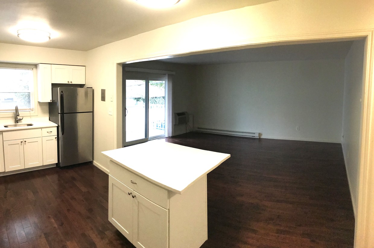 Primary Photo - 404 5th Ave