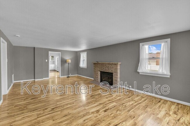 Foto del edificio - 6582 S Jefferson St