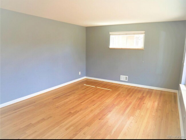 Foto del edificio - 516 Elmira St