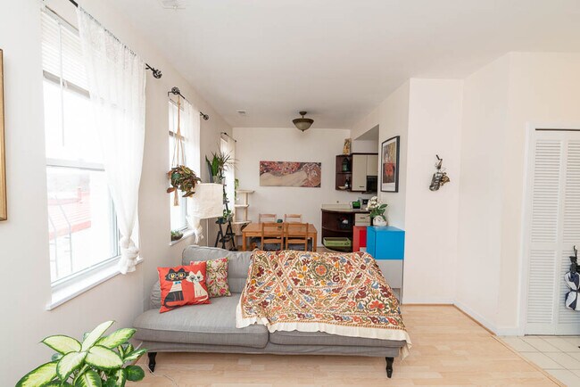 Foto del edificio - 2114 N St NW