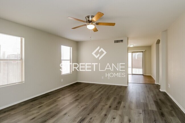 Foto del edificio - REDUCED!